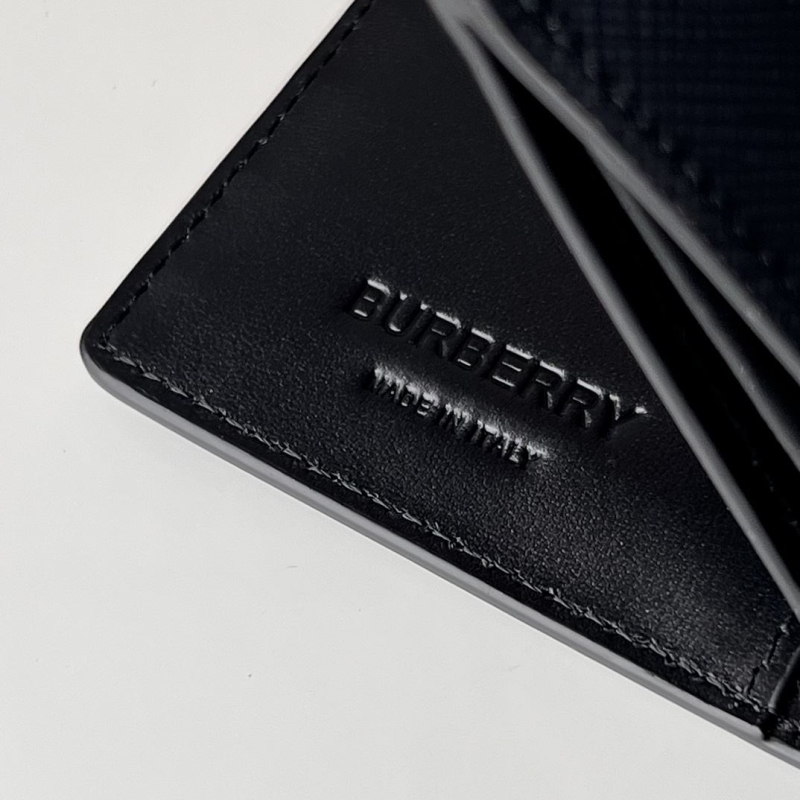 Bv*b*rry wallets